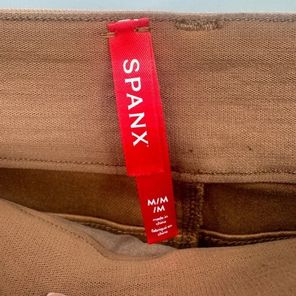 Spanx Women's Stretch Twill Ankle Cargo Pants in Honey Glow - Picture 6 of 6